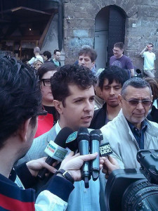 Tommaso Grassi candidato Sindaco Presentazione ufficiale del candidato a Sindaco Tommaso Grassi. Firenze, Ponte Vecchio, 15 aprile 2014. Foto di Mauro Sirigu.