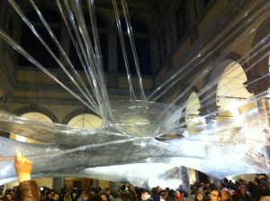 installazione a palazzo strozzi durante la notte bianca fiorentina del 2011